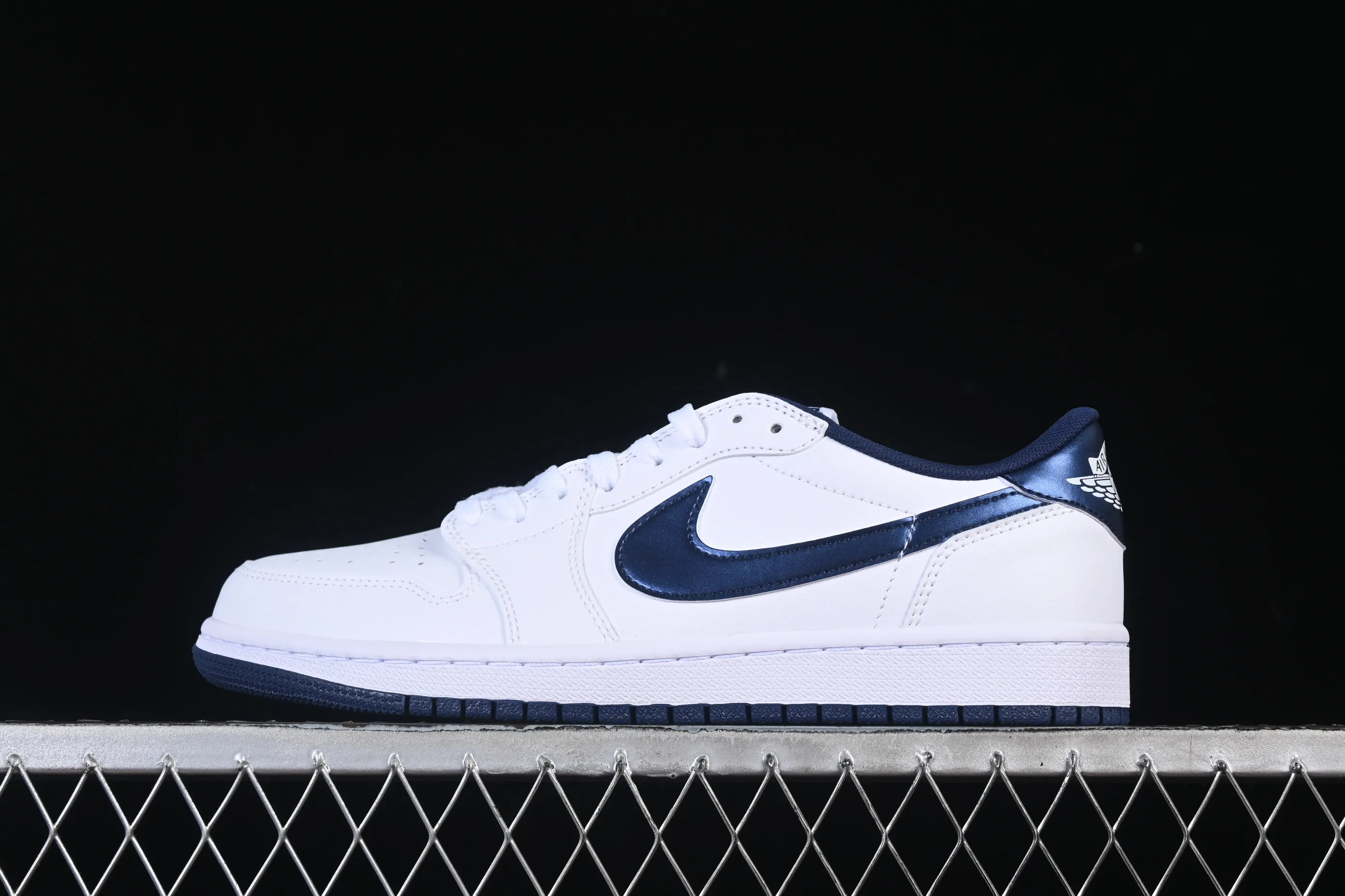 All categories Air Jordan Jordan series basketball shoes Air Jordan 1 Low Air Jordan 1 Low "85 Metallic Blue" AJ1 Joe 1 Metallic White Blue FB9933-141